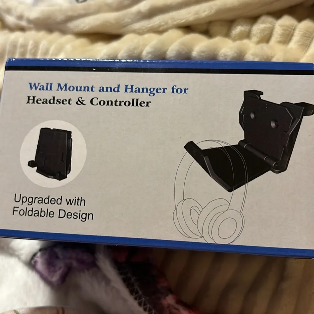 New Controller Wall Mount Holder 8 Pack ( White)